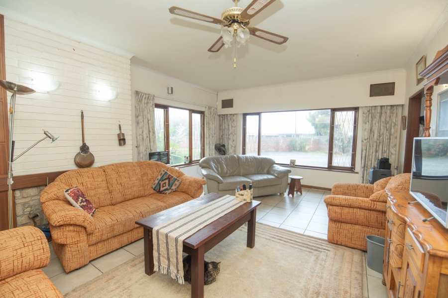 4 Bedroom Property for Sale in Amsterdamhoek Eastern Cape